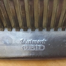 Load image into Gallery viewer, Vintage Hard Boiled Egg Slicer