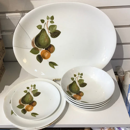 Vintage Pear Theme Dishes