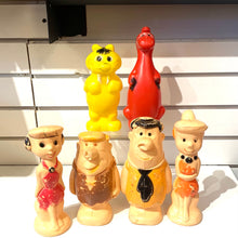 Load image into Gallery viewer, 1961 Flintstones Pitch ‘n Bowl Blow Mold Set