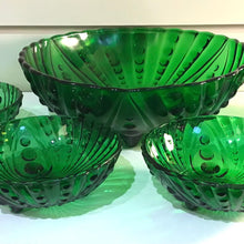 Load image into Gallery viewer, Vintage Anchor Hocking Forest Green Glass Bowl Set