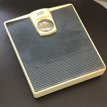Load image into Gallery viewer, Vintage Ritz by Brearley Bathroom Scale