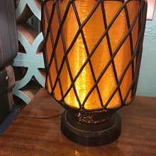 Load image into Gallery viewer, 1960s Spaghettiware Lamp