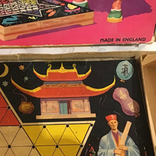 Load image into Gallery viewer, Vintage Chinese Checkers Game