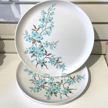 Load image into Gallery viewer, Set of 4 Melmac Dinner Plates