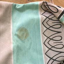 Load image into Gallery viewer, Vintage Tablecloth