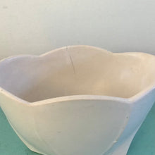 Load image into Gallery viewer, Vintage Ceramic Planters