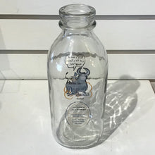 Load image into Gallery viewer, Vintage 1995 Warner Bros. Daffy Duck Milk Bottle