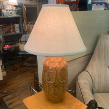 Load image into Gallery viewer, 1960s Ceramic Table Lamp