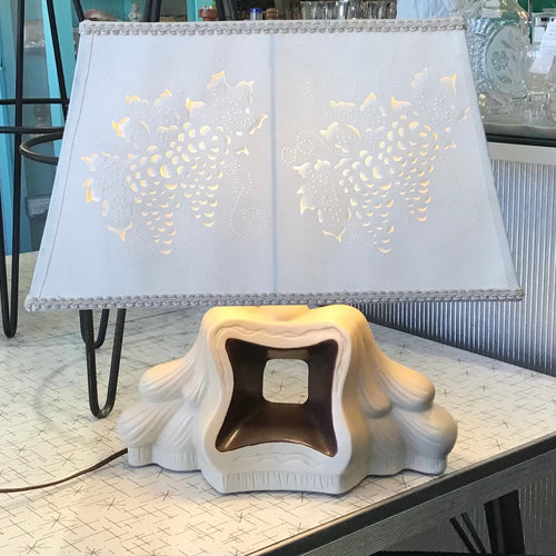 Vintage Chalkware Table Lamp
