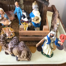 Load image into Gallery viewer, Vintage Made in Italy Nativity Scene