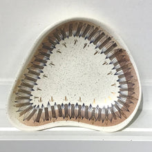Load image into Gallery viewer, Sascha Brastoff Decorative Dish